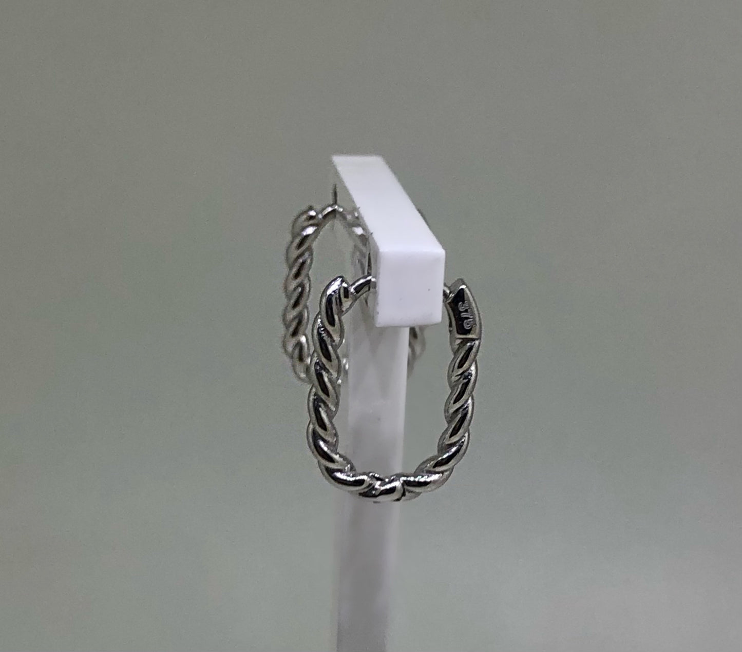 9K White Gold Twist Paper Clip Huggies