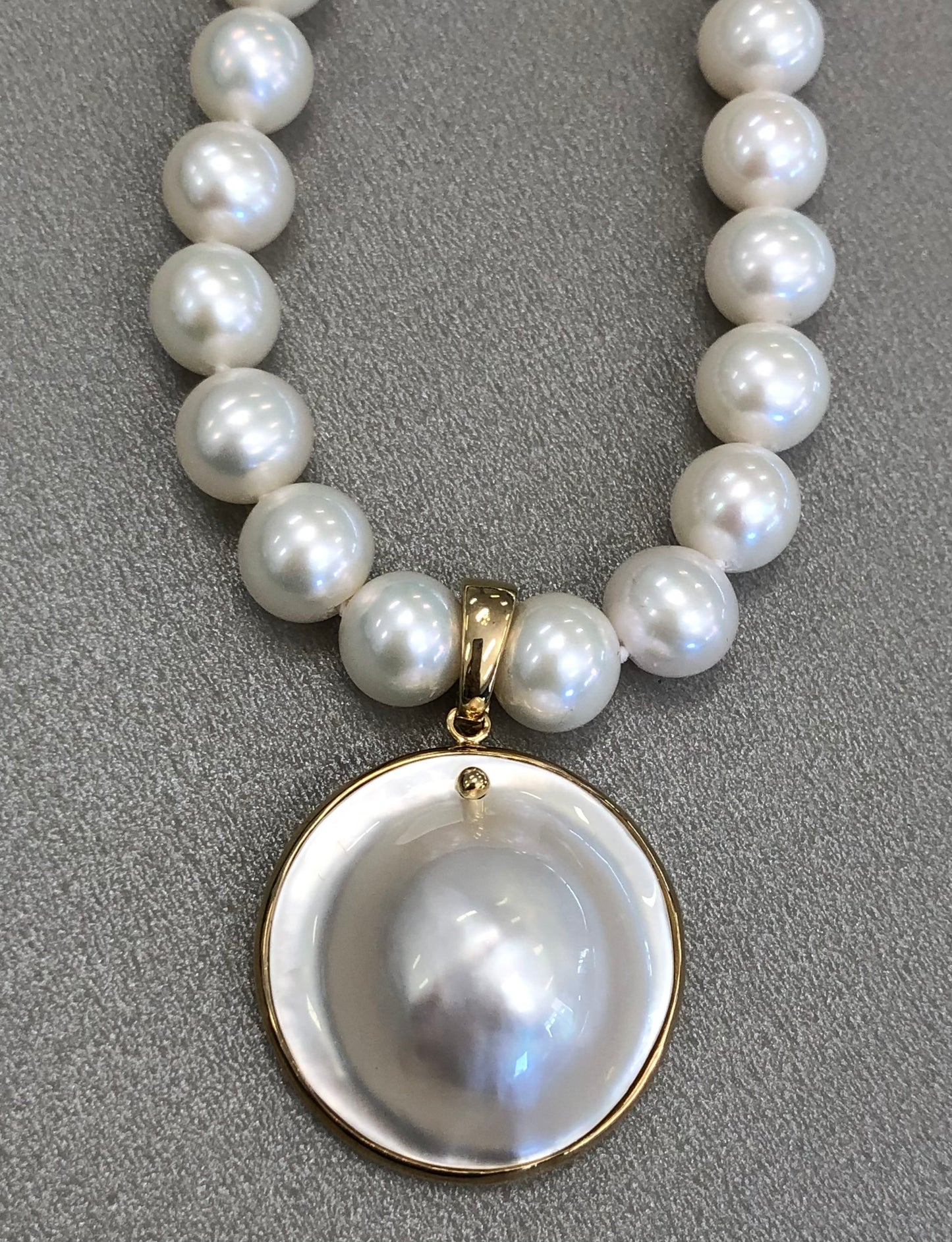 Australian Free Form MABE Pearl Enhancer