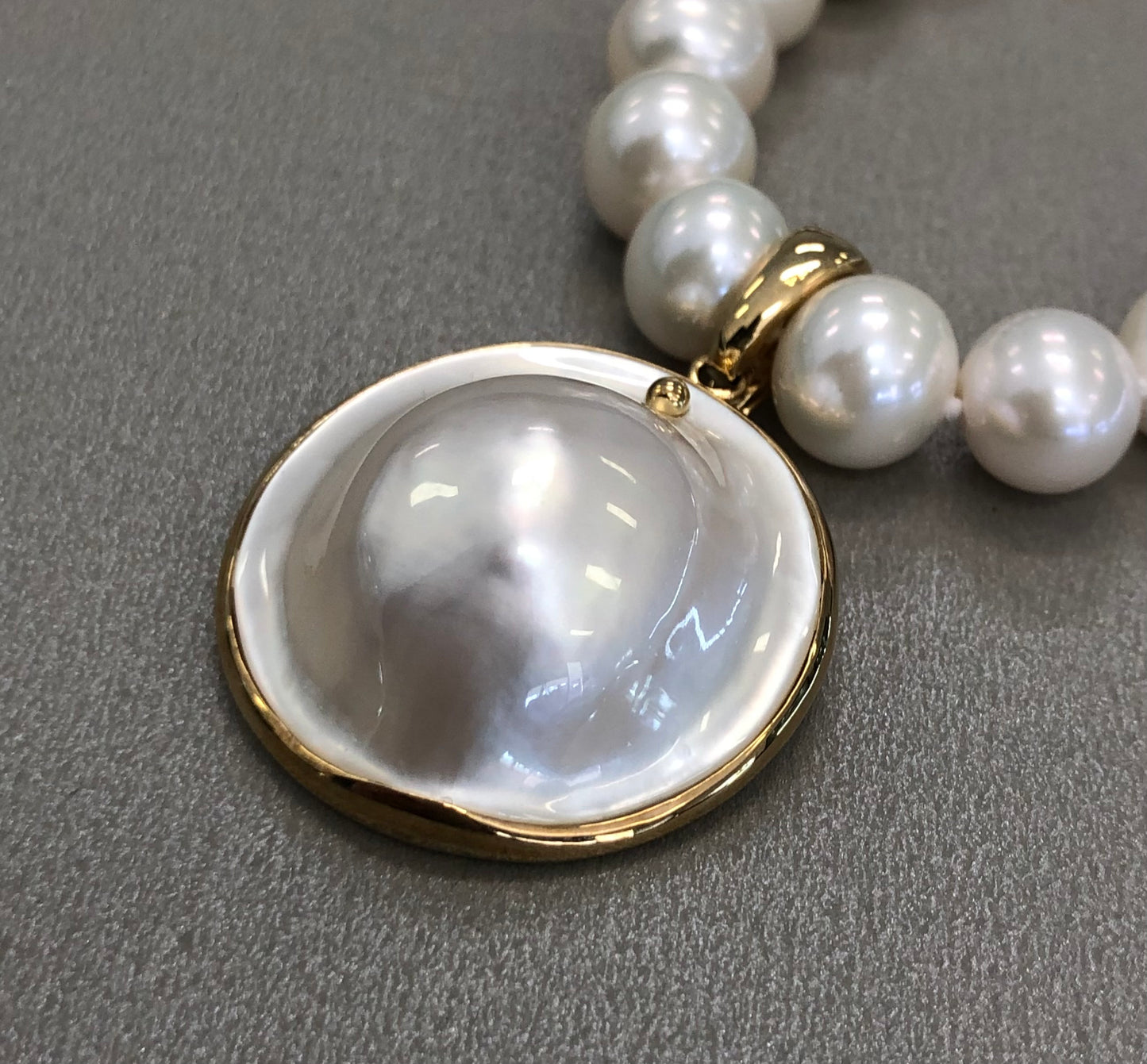 Australian Free Form MABE Pearl Enhancer