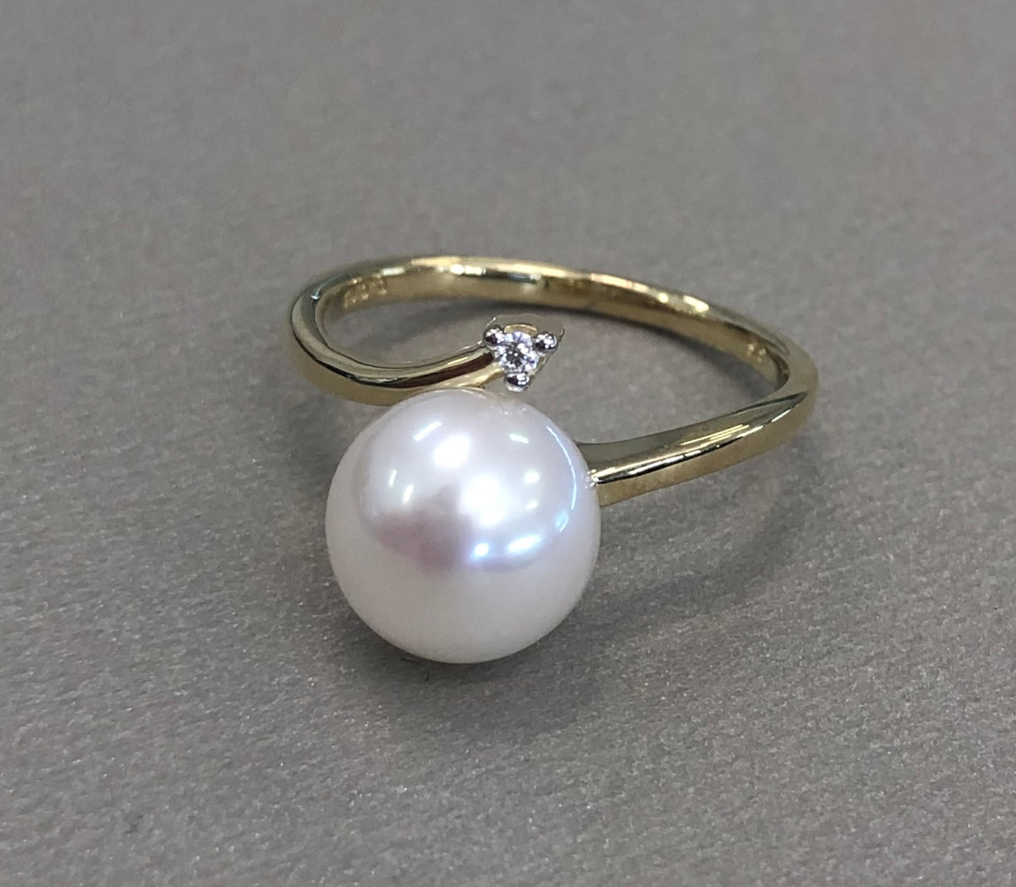 Pearl & Diamond Ring