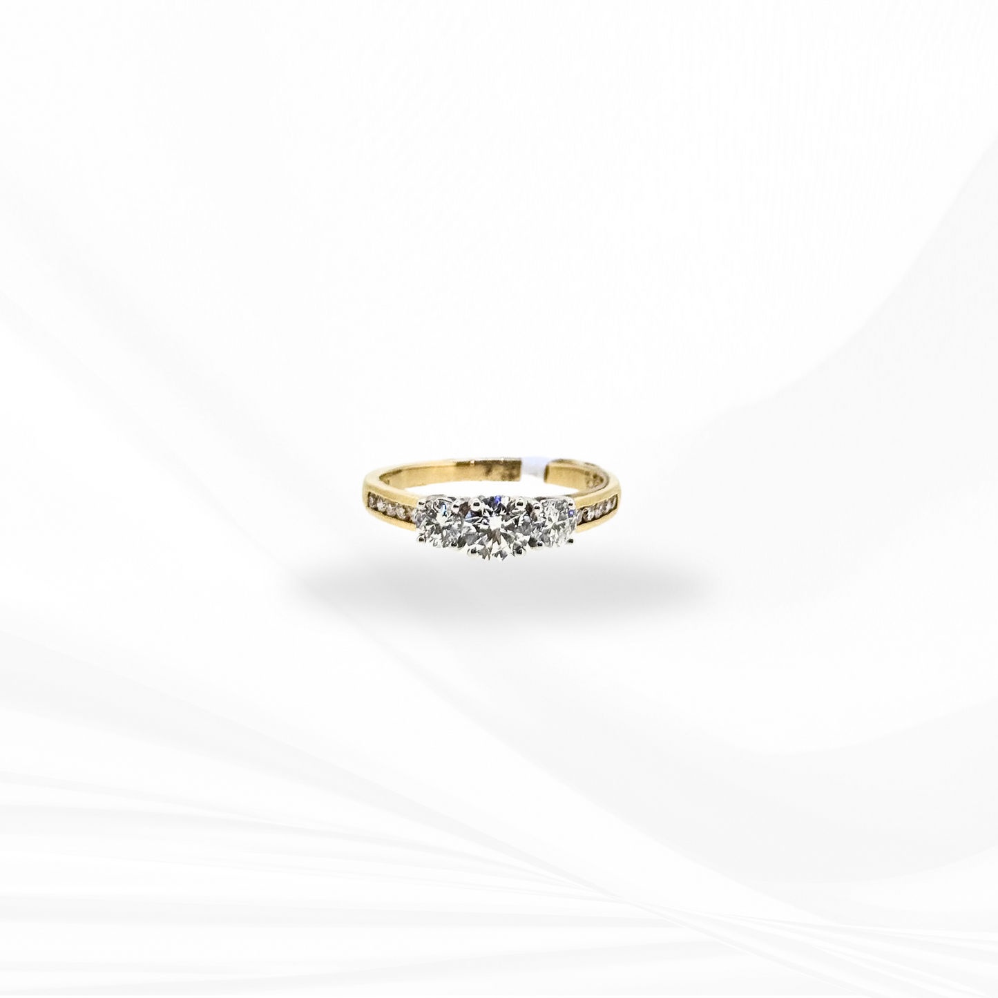 Three Stone Round Brilliant Cut Natural Diamond Engagement Ring